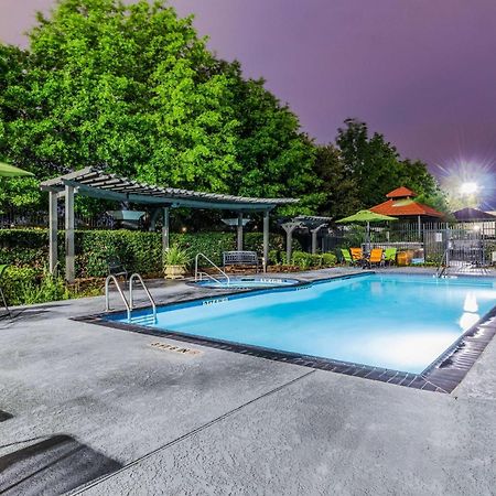 La Quinta By Wyndham Tomball Exterior photo
