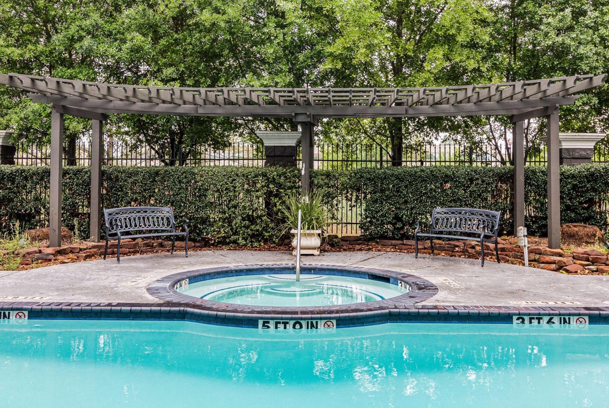 La Quinta By Wyndham Tomball Exterior photo